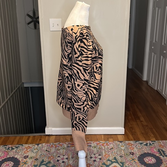 Anthropologie Maeve  Animal Print Knit Boatneck Sweater NWT Size Medium - Picture 3 of 8